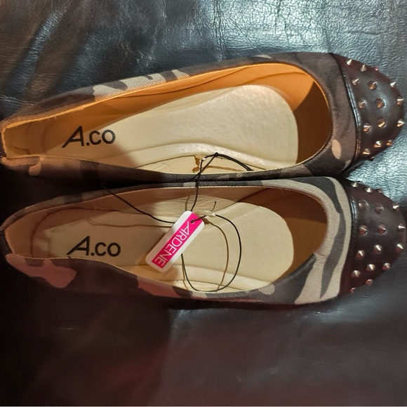 Army flats - Picture 2 of 2